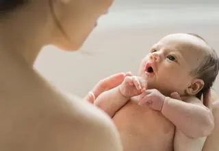 Dziecko ma dodatkowy wir włosów