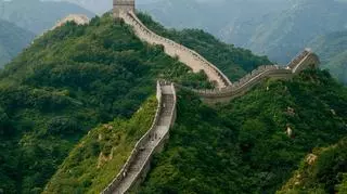 Wielki Mur Chiński został uszkodzony koparką przez dwie osoby. Zaskakujący powód