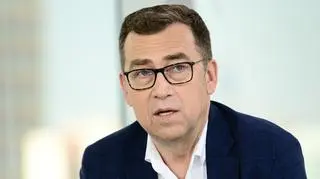 Maciej Orłoś na zdjęciu z młodszą o 20 lat partnerką. "Myślą, że jestem Twoim dziadkiem"