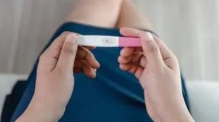 Gdy zaszła w kolejną ciążę, bliscy nie oszczędzili jej uszczypliwości. "Z 500+ zrobi się druga wypłata" 