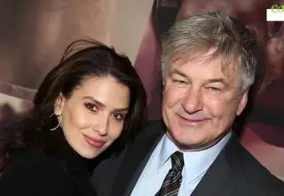 Alec Baldwin i Hilaria Thomas świętują koronkową rocznicę. Ich pierwsze spotkanie przypomina scenę filmową
