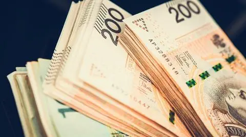 Kobieta straciła przez oszustów ponad 60 tysięcy złotych 