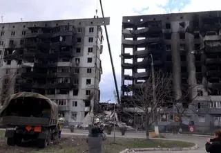 Miasto, w którym wojna zniszczyła marzenia. "Nie ma nikogo, komu nie zrujnowali czy nie okradli domu"