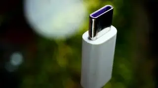 Wiele urządzeń - jedna ładowarka? Już wkrótce będzie to możliwe