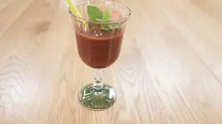 Smoothie z malinami i brzoskwinią