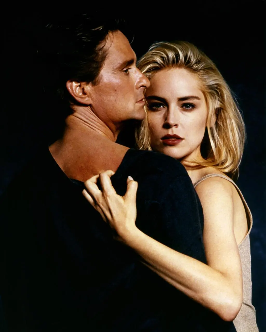 Sharon Stone i Michael Douglas w "Nagim instynkcie"
