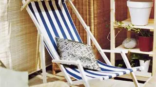 Seniorka zaklinowała się w leżaku. Kobietę uratowali strażacy 