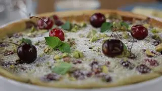 Clafoutis pistacjowo-czereśniowe