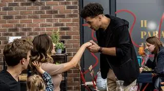 Bohaterowie "Zakochanych po uszy" w "Papierach na szczęście". Co się wydarzy? 