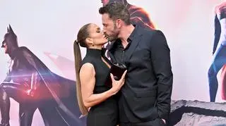Jennifer Lopez pokazała nagi tors Bena Afflecka. "Fani się trochę oburzyli" 