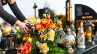 Jak zabezpieczyć groby przed kradzieżami na Wszystkich Świętych? Poznaj proste sposoby