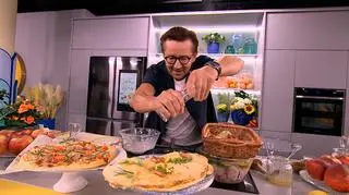 Pieczony kurczak w sosie z jabłek i aronii. Pomysł na aromatyczny, wytrawny obiad