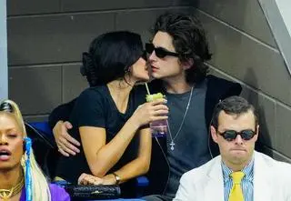 Kylie Jenner i Timothée Chalamet na rozdaniu Złotych Globów. Cały światy mówi o ich gorącym pocałunku 