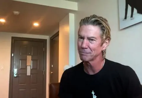 Duff McKagan o nowej płycie i uzależnieniu. "Piłem wtedy po to, żeby przestać się trząść"