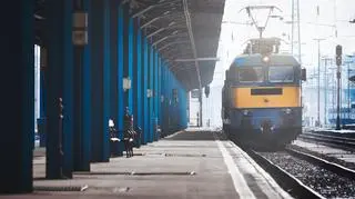 Dyskryminacja w PKP Inter City. Nie wszystkim zapewniono ciepłe posiłki