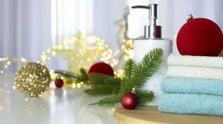 Świąteczne SPA dla miłośników naturalnej pielęgnacji. Jak samodzielnie przygotować kosmetyki do twarzy i ciała?