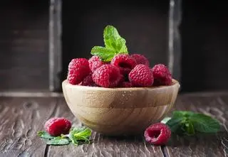 Jak przedłużyć świeżość malin? Poznaj skuteczny trik z TikToka 