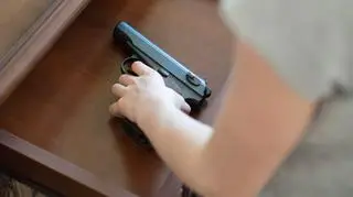 8-latek śmiertelnie postrzelił roczną dziewczynkę. Jej dwuletnia siostra jest ranna