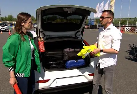 Przewozisz w ten sposób przedmioty w aucie? "Mogą spowodować dodatkowe uszkodzenia ciała"
