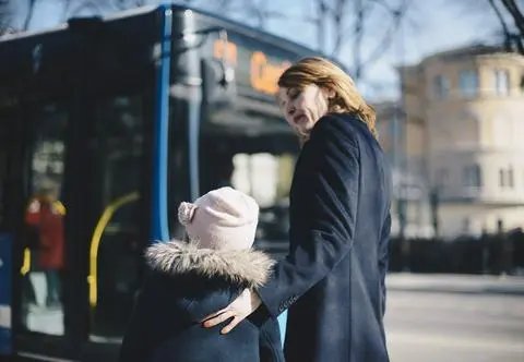 Przepytywała dziecko w autobusie. "Za każdym razem, gdy popełniało błąd, musiało zacząć od nowa" 