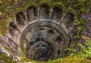 Quinta da Regaleira – tajemniczy park godzinę jazdy od Lizbony
