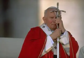 Szokujący reportaż TVN24. Jan Paweł II wiedział o nadużyciach w kościele?