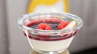 Panna Cotta z musem malinowym