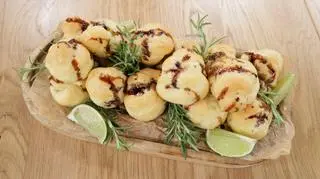 Wytrawne ptysie z twarogiem i ziołami