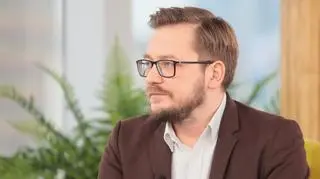 Ceny paliw szaleją. Który rodzaj napędu jest tańszy? "Tutaj możemy jeździć za 20 zł na 100 km" 