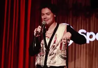 Harry Styles pojawił się w kamizelce polskiej projektantki. "Nie da się opisać słowami tego, co czułam"