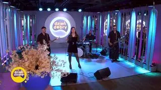 Julia Rocka w utworze „Oficjalna wersja zdarzeń”