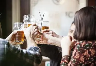 Alkohol i napoje energetyczne - śmiertelnie złe połączenie