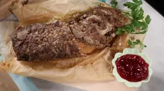 Wielkanocna pieczeń z białą kiełbasą