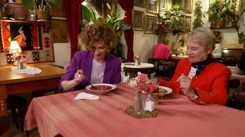 Stare meble, a do tego mała dżungla. W tym barze mlecznym można przenieść się w czasie