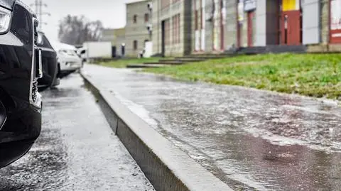 Pogoda na jutro. W wielu miejscach na drogach może zrobić się niebezpiecznie