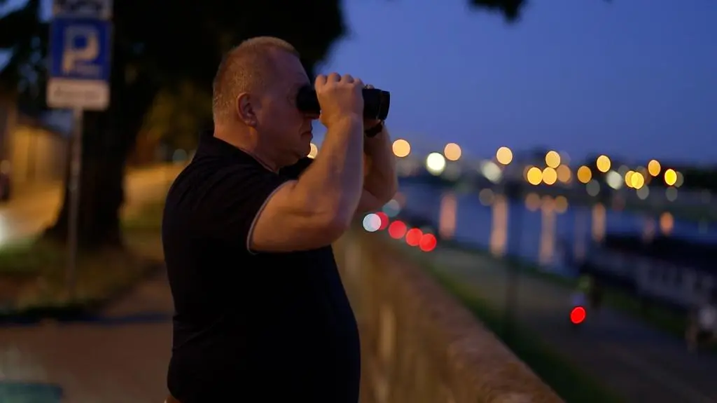 Zaczęło się, gdy miał 7 lat. Dziś są detektywistycznym duetem