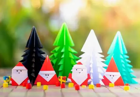 Origami świąteczne - jak zrobić własnoręczne ozdoby do domu?