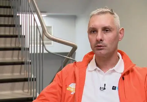 Pokonał ponad 1,5 mln schodów w ciągu 5 lat. "Moim celem jest bieganie na wieży Eiffla"
