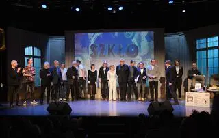 "Szkło Kontaktowe" 