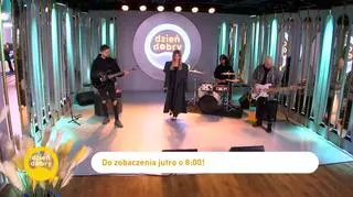 Roxie Węgiel w utworze "Ciche szepty"