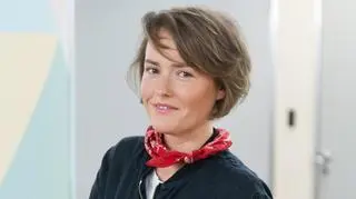 Olga Frycz z dużym ciążowym brzuszkiem bawi się na baby shower