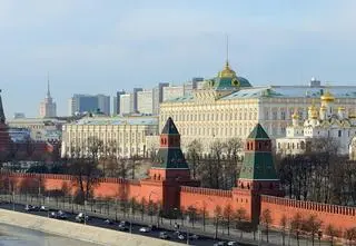 System SWIFT - na czym polega i dlaczego eksperci nawołują do odcięcia od niego Rosji