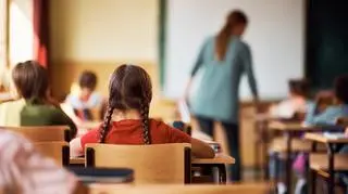 Rodzice będą musieli dopłacać do lekcji? Pomysł na rozwiązanie problemów w szkolnictwie