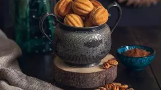 Ciastka orzeszki - prosty przepis na pyszną przekąskę do kawy i na Boże Narodzenie