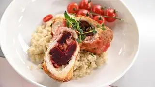 Roladki z piersi kurczaka lub indyka z kozim serem, burakiem i jarmużem z przepisu Jaśka Kuronia