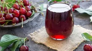 Sok wiśniowy – jak zrobić dobry sok z wiśni? Właściwości i przepisy 