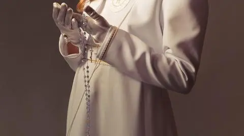 Życzenia komunijne dla dziewczynki i chłopca. Jak je składać i czy warto wykorzystywać cytaty?