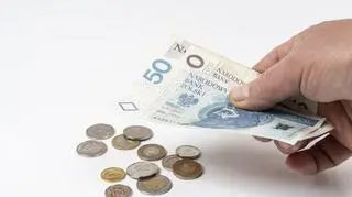 Zwroty pieniędzy dla turystów korzystających z voucherów od biur podróży. Sprawie przyjrzał się UOKiK