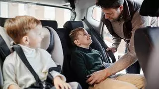 Dzieci w samochodzie