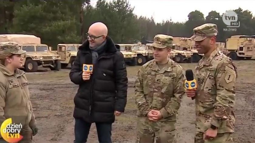 Marcin Sawicki i amerykańscy żołnierze